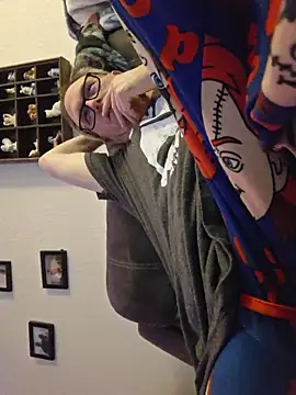 Snapshot of Smallone327 chatting on 03/08/26, 05:11 Smallone327 online show from 03/08/26, 05:11