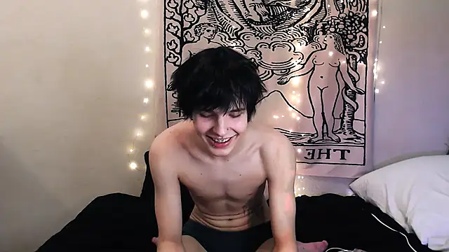 Snapshot of timi-moon chatting on 03/11/25, 10:31 timi-moon online show from 03/11/25, 10:31