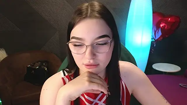 Snapshot of milliedoll chatting on 03/01/25, 01:22 milliedoll online show from 03/01/25, 01:22