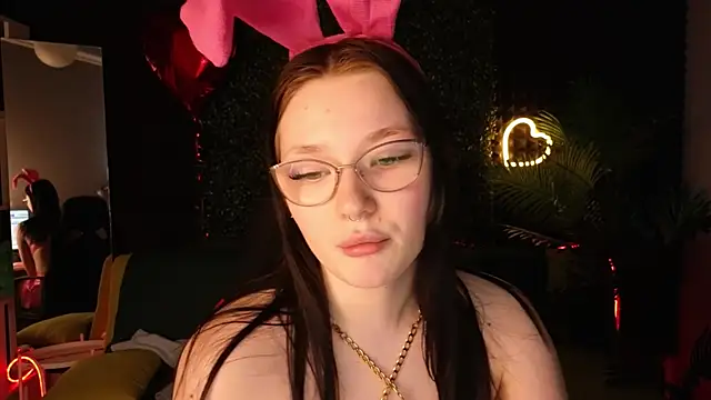 Snapshot of milliedoll chatting on 03/08/25, 01:28 milliedoll online show from 03/08/25, 01:28