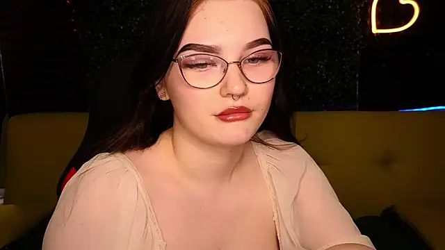 Snapshot of milliedoll chatting on 03/09/25, 11:25 milliedoll online show from 03/09/25, 11:25