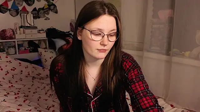 Snapshot of milliedoll chatting on 02/22/26, 02:59 milliedoll online show from 02/22/26, 02:59