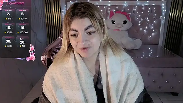 lili conor s online show from 11/14/25, 03:16