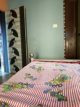 IND9876 online show from 10/10/25, 02:32