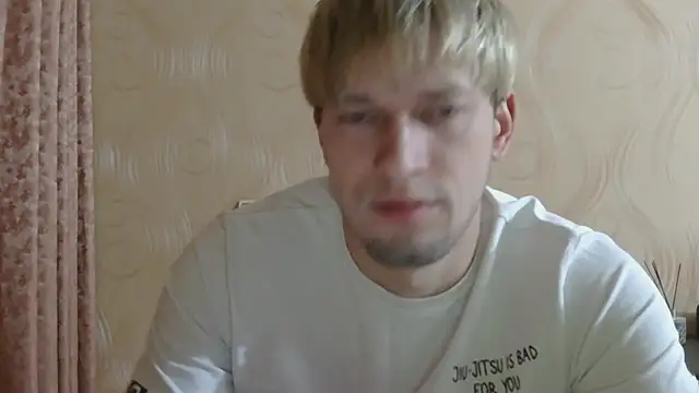 Snapshot of frama666 chatting on 05/06/26, 08:36 frama666 online show from 05/06/26, 08:36