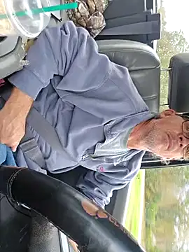 chris8827 online show from 01/05/25, 03:02