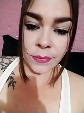 Snapshot of superdaddy009 chatting on 11/09/25, 04:11 superdaddy009 online show from 11/09/25, 04:11