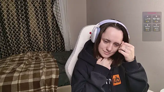 Snapshot of Luna_Loveee chatting on 09/20/25, 03:51 Luna Loveee online show from 09/20/25, 03:51