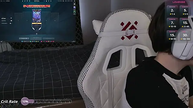 Luna Loveee online show from 02/28/26, 05:08