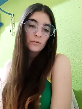 Snapshot of bbabyclauu chatting on 02/21/25, 11:43 bbabyclauu online show from 02/21/25, 11:43