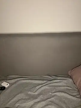 Snapshot of LexiShine8 chatting on 12/01/25, 04:12 LexiShine8 online show from 12/01/25, 04:12