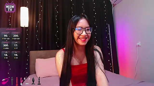 Snapshot of miyakimi0101 chatting on 02/14/26, 01:35 miyakimi0101 online show from 02/14/26, 01:35