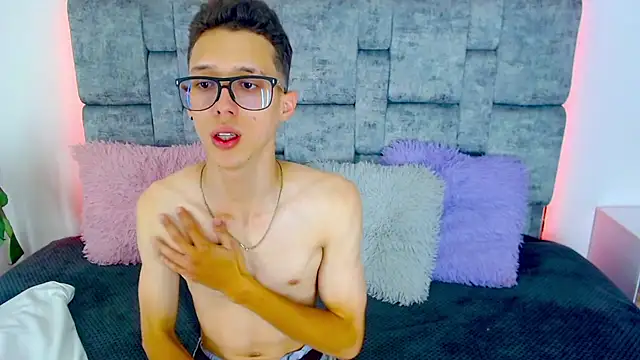 skinny bigcock02 online show from 02/22/25, 08:09