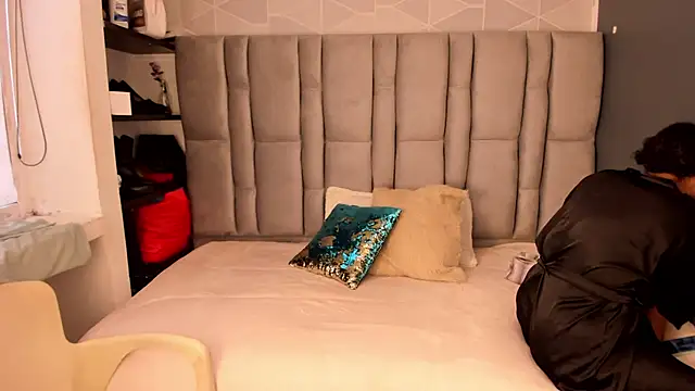 Snapshot of Natasha_rose__ chatting on 11/13/25, 07:46 Natasha rose online show from 11/13/25, 07:46