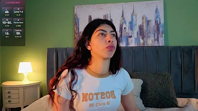 Snapshot of Cassie_bloom chatting on 04/16/26, 03:18 Cassie bloom online show from 04/16/26, 03:18