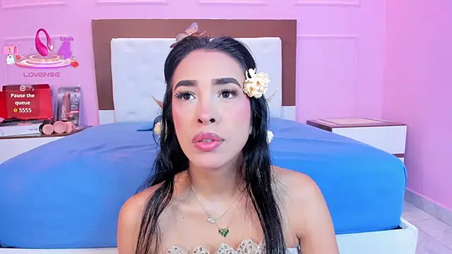 SOPHIATRISTA online show from 10/31/25, 12:17