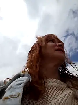 Snapshot of chanel-2025 chatting on 12/04/25, 04:59 chanel-2025 online show from 12/04/25, 04:59