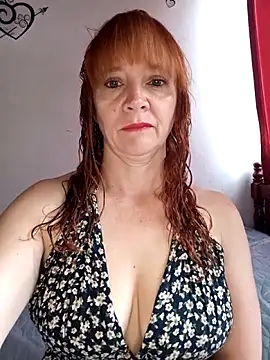 Snapshot of chanel-2025 chatting on 12/15/25, 07:51 chanel-2025 online show from 12/15/25, 07:51