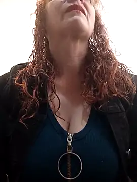 Snapshot of chanel-2025 chatting on 12/16/25, 07:52 chanel-2025 online show from 12/16/25, 07:52