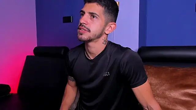 AlejandroStormm online show from 12/02/25, 07:42