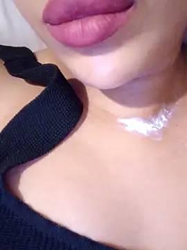 Snapshot of Sexlove1xo chatting on 11/04/25, 11:53 Sexlove1xo online show from 11/04/25, 11:53