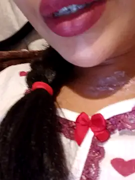 Snapshot of Sexlove1xo chatting on 11/12/25, 02:50 Sexlove1xo online show from 11/12/25, 02:50