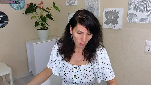 mylady xenia online show from 10/05/25, 05:44