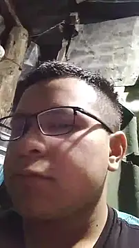 Snapshot of BRAYAN_SLM chatting on 04/29/26, 02:04 BRAYAN SLM online show from 04/29/26, 02:04