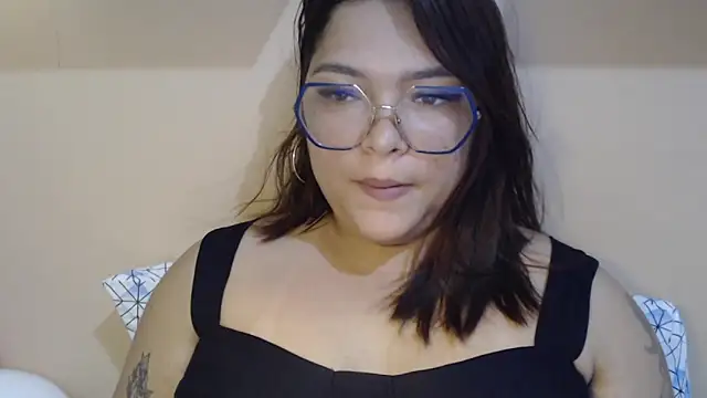 GoddessChaar online show from 12/15/25, 10:14