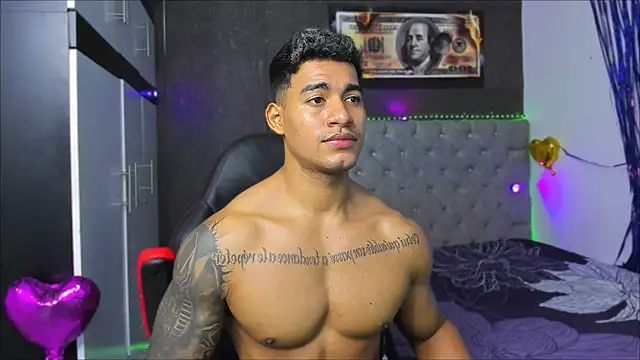luigi hot  online show from 07/16/26, 04:02