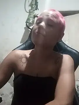 Snapshot of LA_SRA_M_ chatting on 02/25/25, 10:07 LA SRA M online show from 02/25/25, 10:07