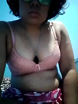 Snapshot of marimari_fersan chatting on 04/28/26, 02:44 marimari fersan online show from 04/28/26, 02:44