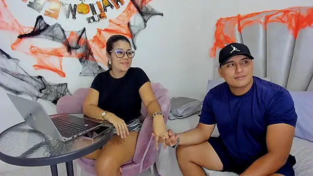 Couple fantasies69 online show from 10/24/25, 12:08