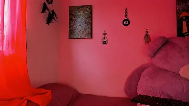 Maddy Jhonsson online show from 02/06/26, 07:06