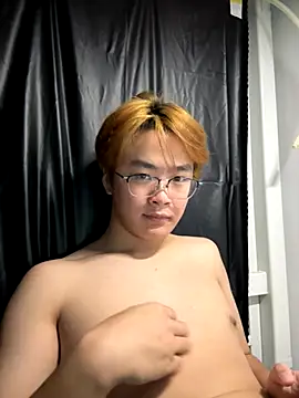 Snapshot of Anson0722 chatting on 09/20/25, 01:01 Anson0722 online show from 09/20/25, 01:01