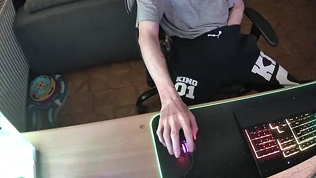 DerGeileLoveboy online show from 11/18/25, 02:21