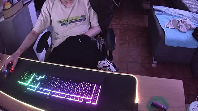 DerGeileLoveboy online show from 02/05/26, 11:31