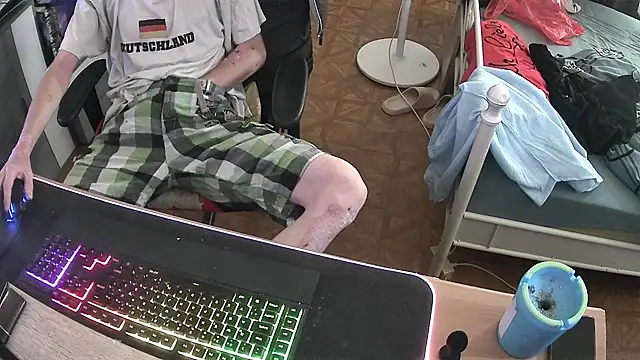 DerGeileLoveboy online show from 08/03/26, 03:38
