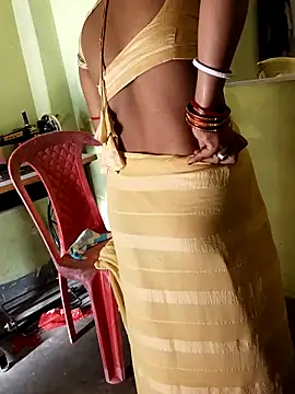 Snapshot of devarbhabhisexpower chatting on 05/20/26, 02:18 devarbhabhisexpower online show from 05/20/26, 02:18