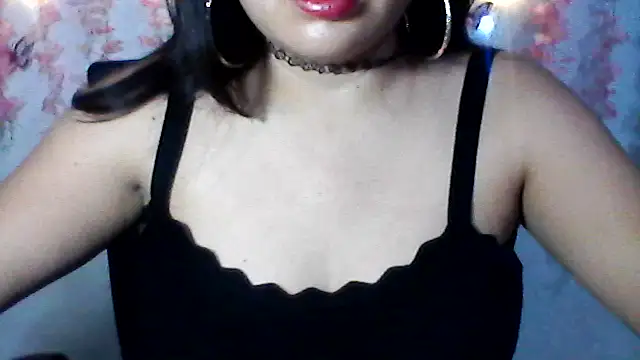 Snapshot of shashel5 chatting on 12/01/25, 05:12 shashel5 online show from 12/01/25, 05:12