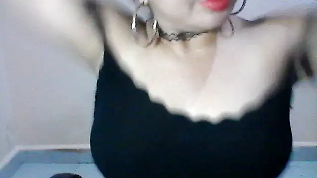 Snapshot of shashel5 chatting on 06/02/26, 05:31 shashel5 online show from 06/02/26, 05:31