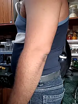 Snapshot of irizwan chatting on 10/30/25, 06:37 irizwan online show from 10/30/25, 06:37