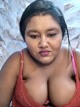 Snapshot of horny_diana chatting on 04/20/26, 08:10 horny diana online show from 04/20/26, 08:10