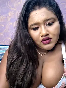 Snapshot of horny_diana chatting on 05/30/26, 04:37 horny diana online show from 05/30/26, 04:37