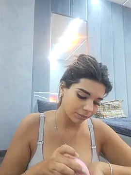 Bella Posh online show from 10/14/25, 07:20