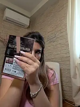 Bella Posh online show from 02/25/26, 08:13