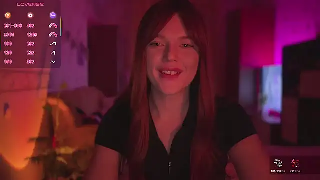 Snapshot of CherryRed_Girl chatting on 03/24/26, 11:10 CherryRed Girl online show from 03/24/26, 11:10