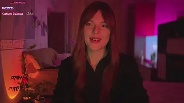 Snapshot of CherryRed_Girl chatting on 03/26/26, 10:48 CherryRed Girl online show from 03/26/26, 10:48