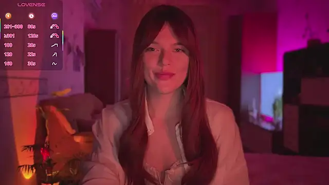 Snapshot of CherryRed_Girl chatting on 03/31/26, 08:20 CherryRed Girl online show from 03/31/26, 08:20