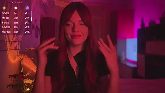 Snapshot of CherryRed_Girl chatting on 04/06/26, 10:22 CherryRed Girl online show from 04/06/26, 10:22